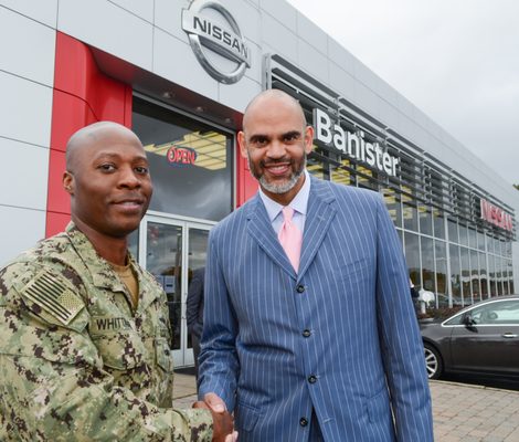 Dan Banister with military service member in Chesapeake, Virginia