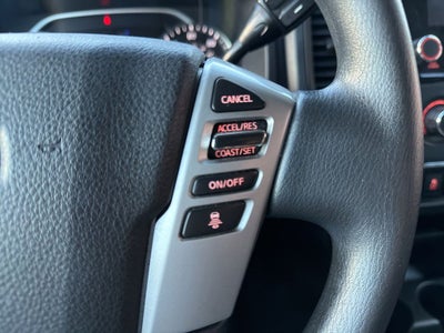 2023 Nissan Titan SV