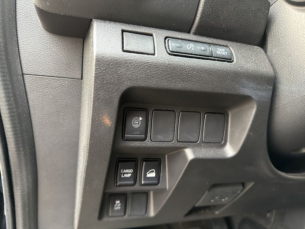 2023 Nissan Frontier S