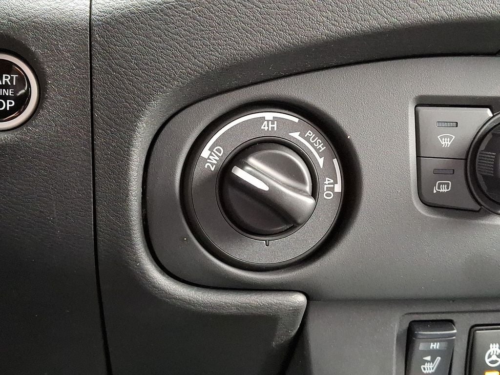 2024 Nissan Frontier SV