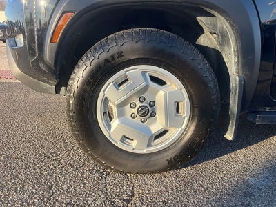 2024 Nissan Frontier SV