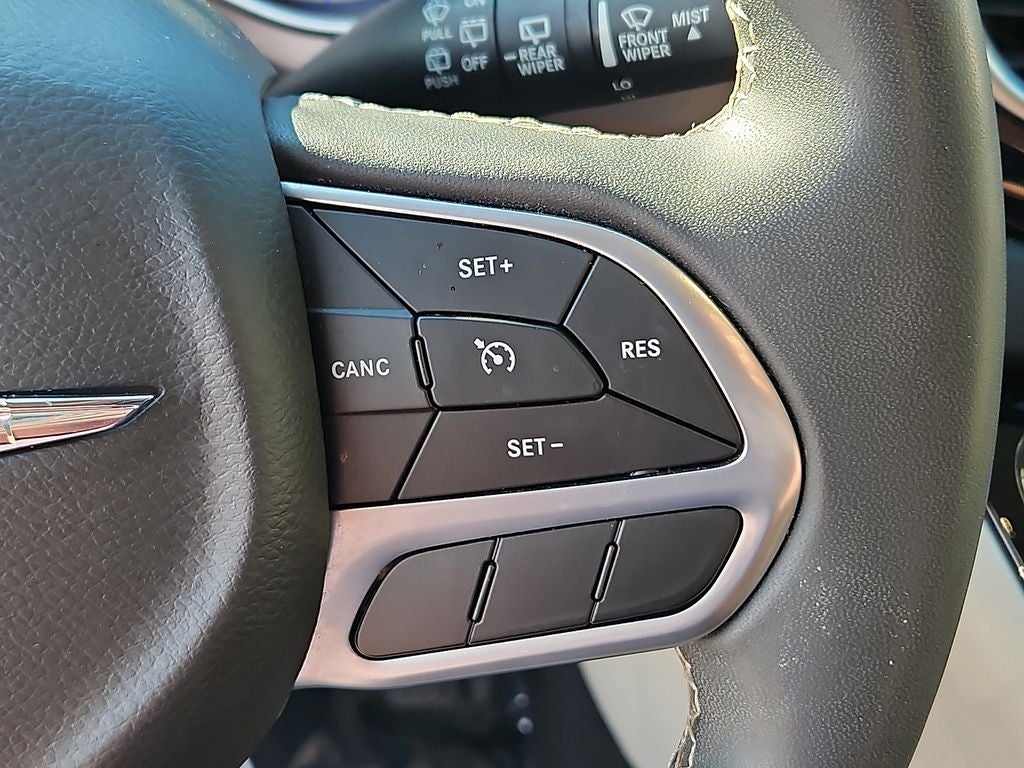 2023 Chrysler Voyager LX