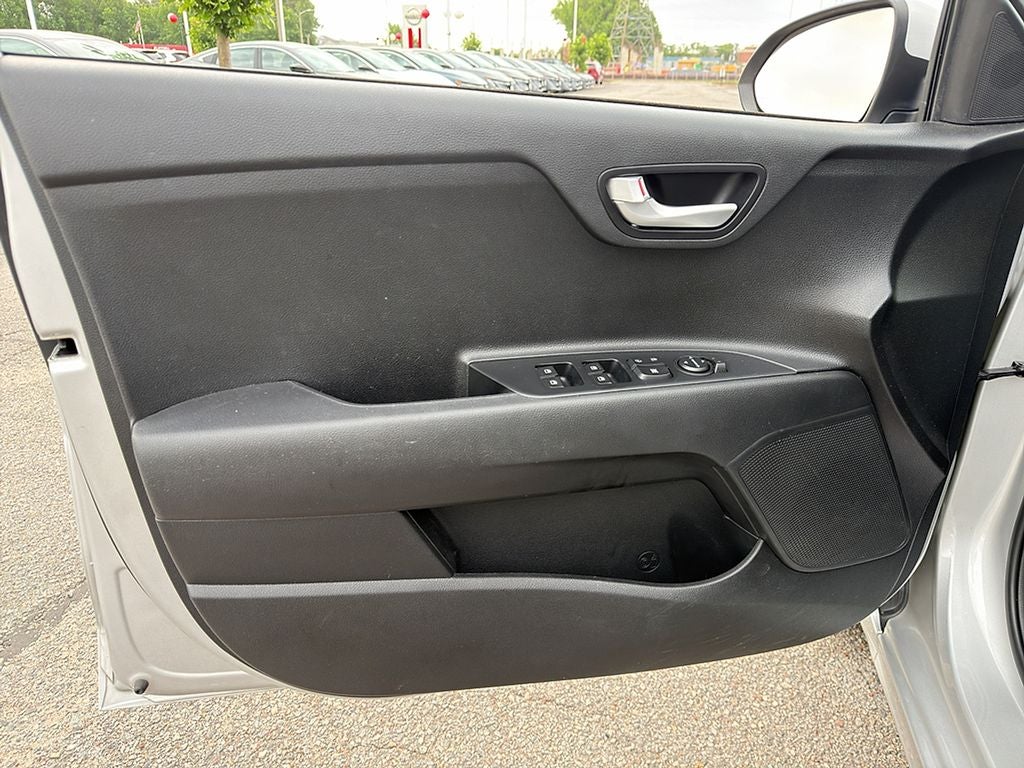 2022 Kia Rio S