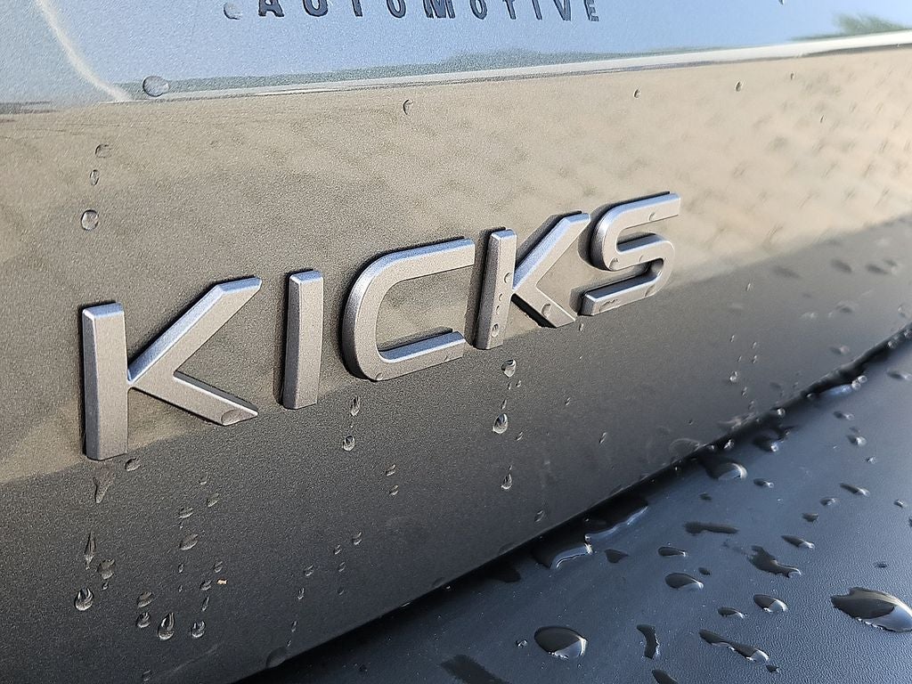 2025 Nissan Kicks S