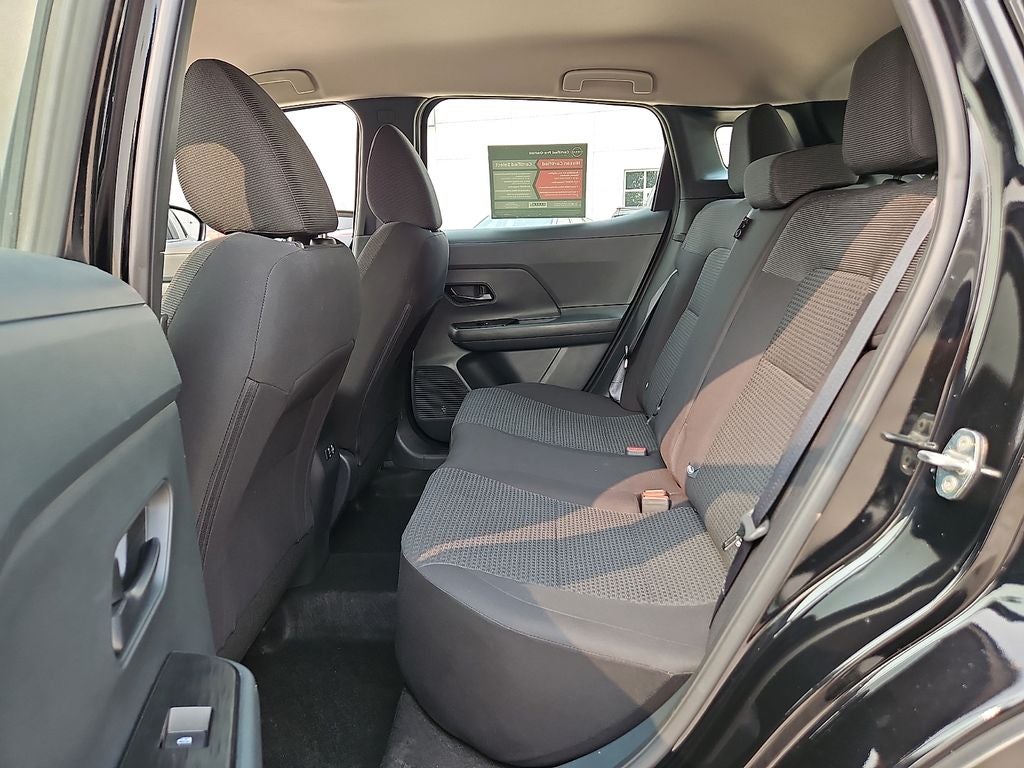 2025 Nissan Kicks S
