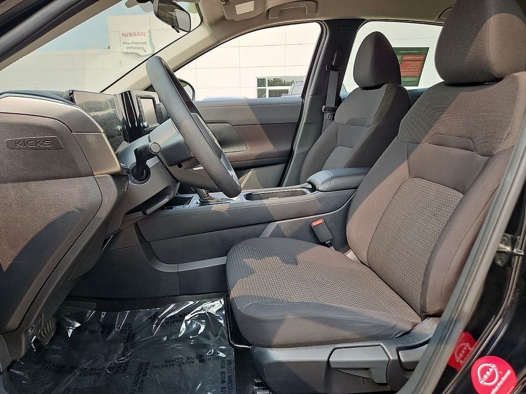 2025 Nissan Kicks S