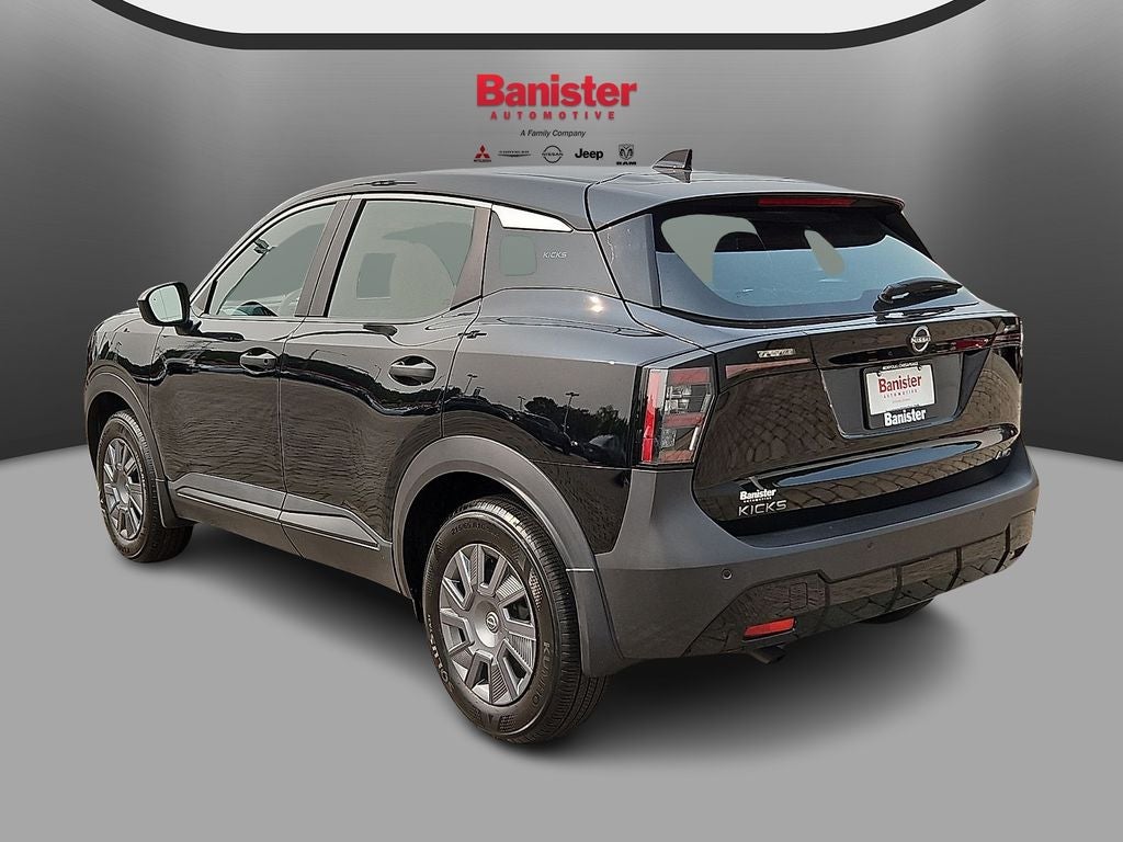 2025 Nissan Kicks S