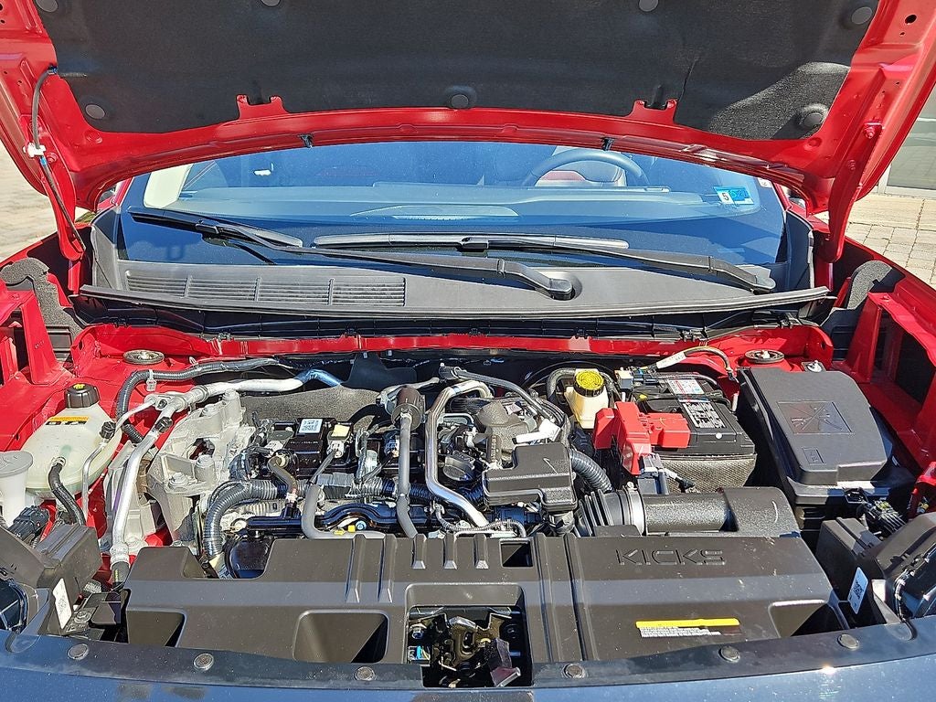 2025 Nissan Kicks SR