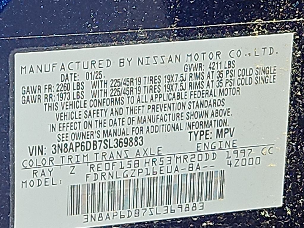 2025 Nissan Kicks SR