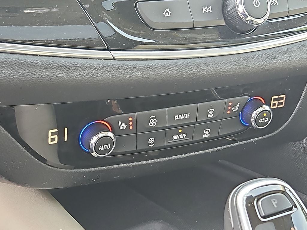 2020 Buick Enclave Essence