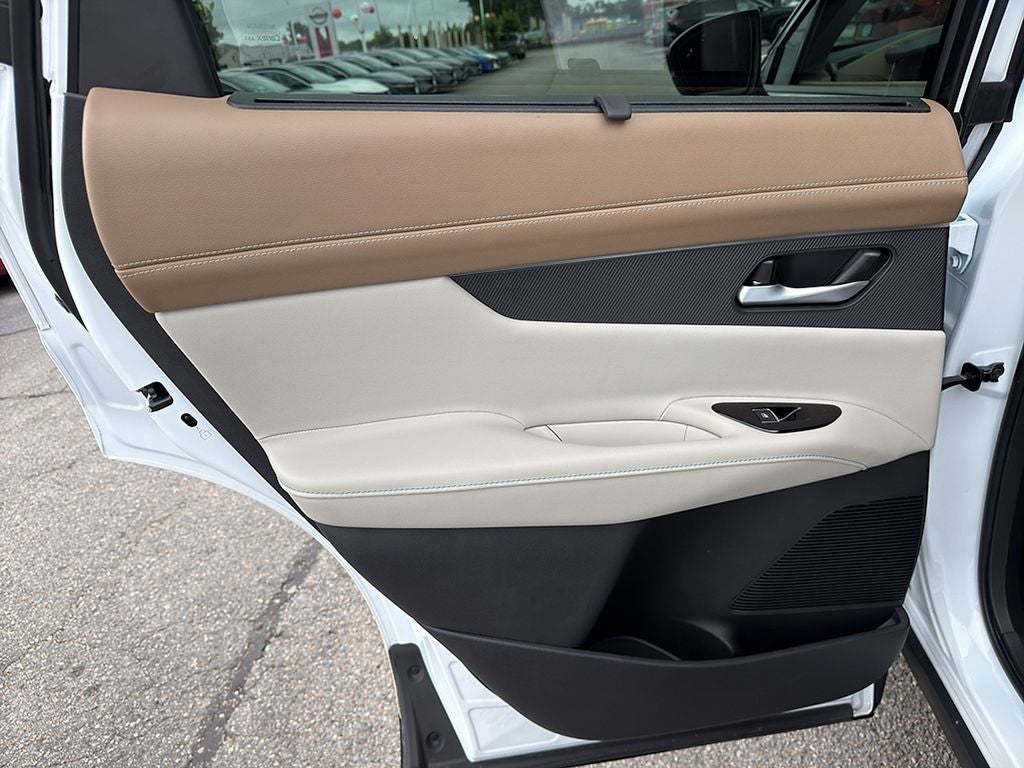 2025 Nissan Murano Platinum