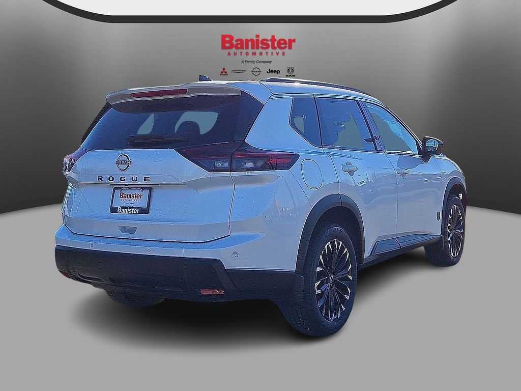 2026 Nissan Rogue Dark Armor