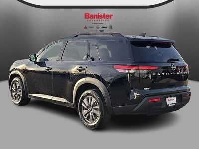 2025 Nissan Pathfinder SV