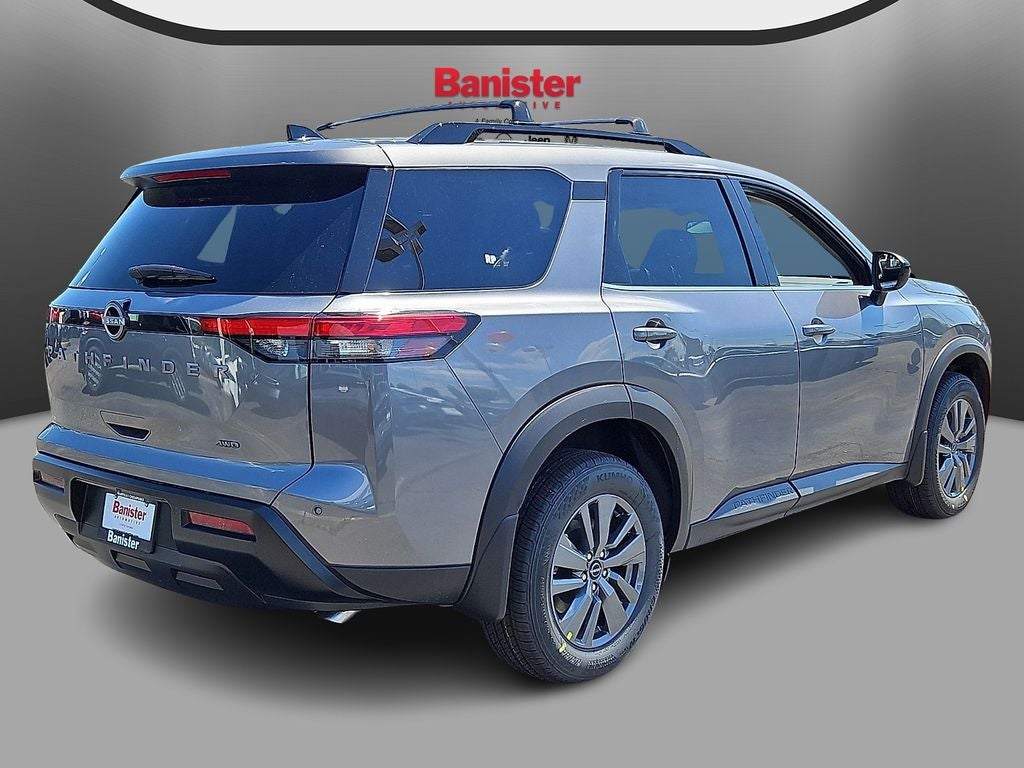 2026 Nissan Pathfinder SV