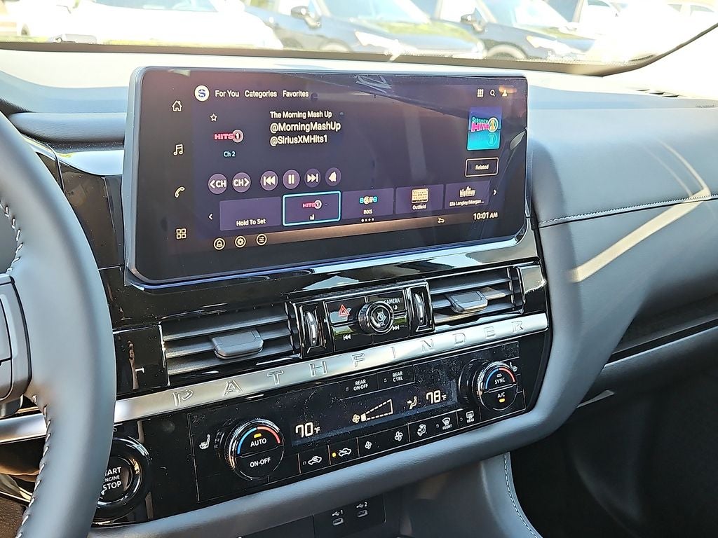 2026 Nissan Pathfinder SV