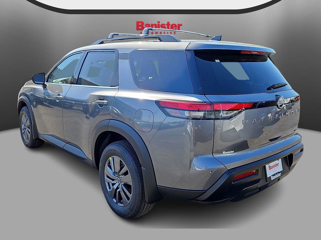 2026 Nissan Pathfinder SV