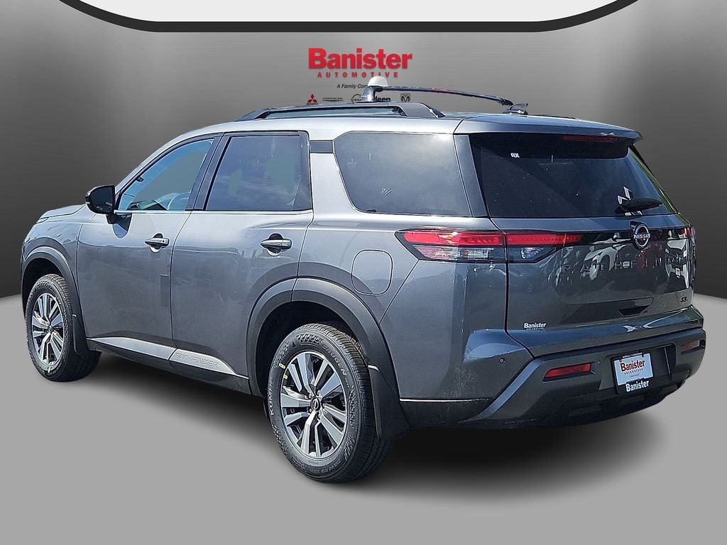 2026 Nissan Pathfinder SL