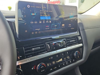 2026 Nissan Pathfinder SL