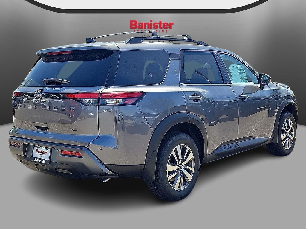 2026 Nissan Pathfinder SL