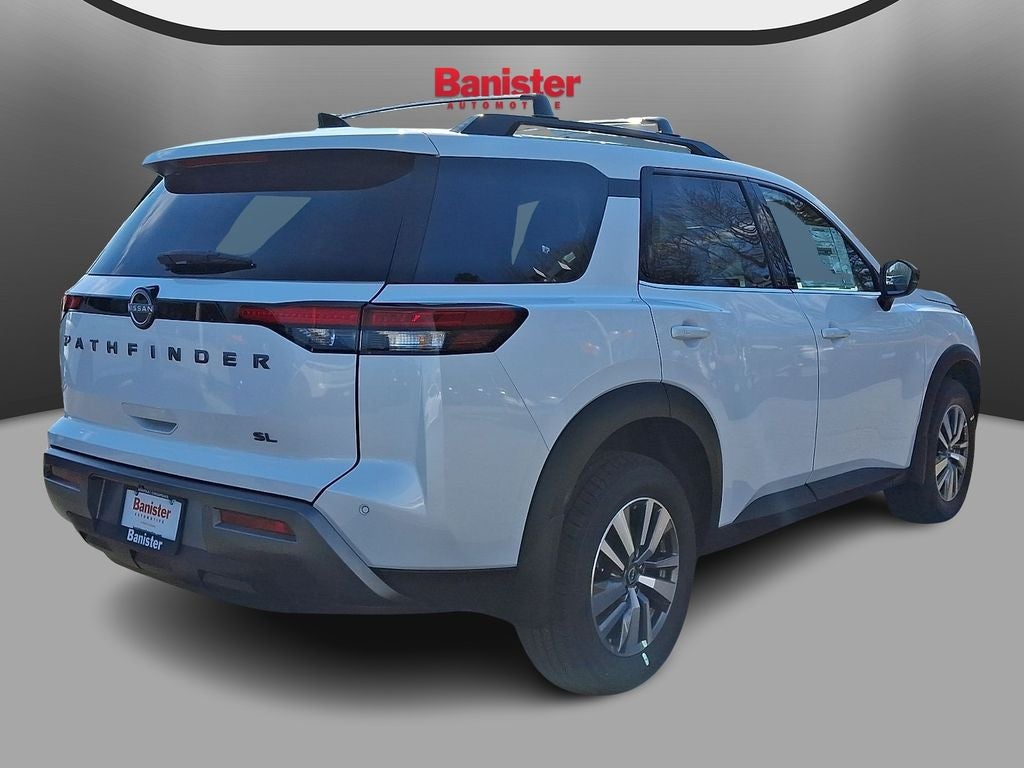 2026 Nissan Pathfinder SL