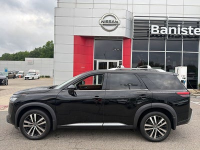 2024 Nissan Pathfinder Platinum