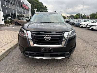 2024 Nissan Pathfinder Platinum