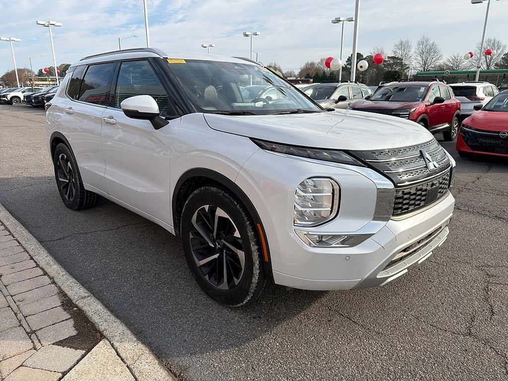 2023 Mitsubishi Outlander SEL