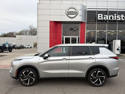 2022 Mitsubishi Outlander SE