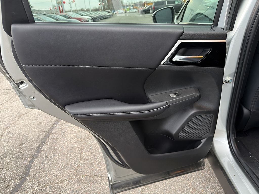 2022 Mitsubishi Outlander SE