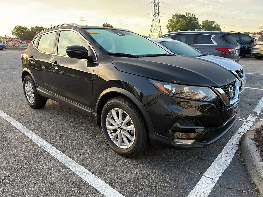 2022 Nissan Rogue Sport SV