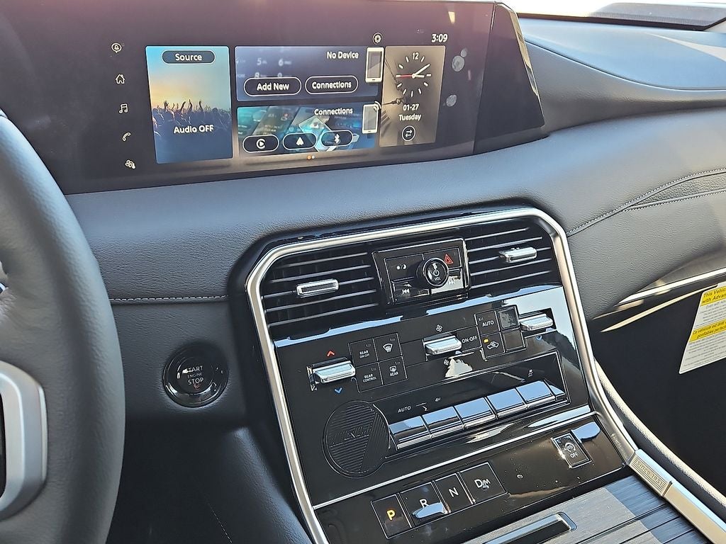 2025 Nissan Armada SV