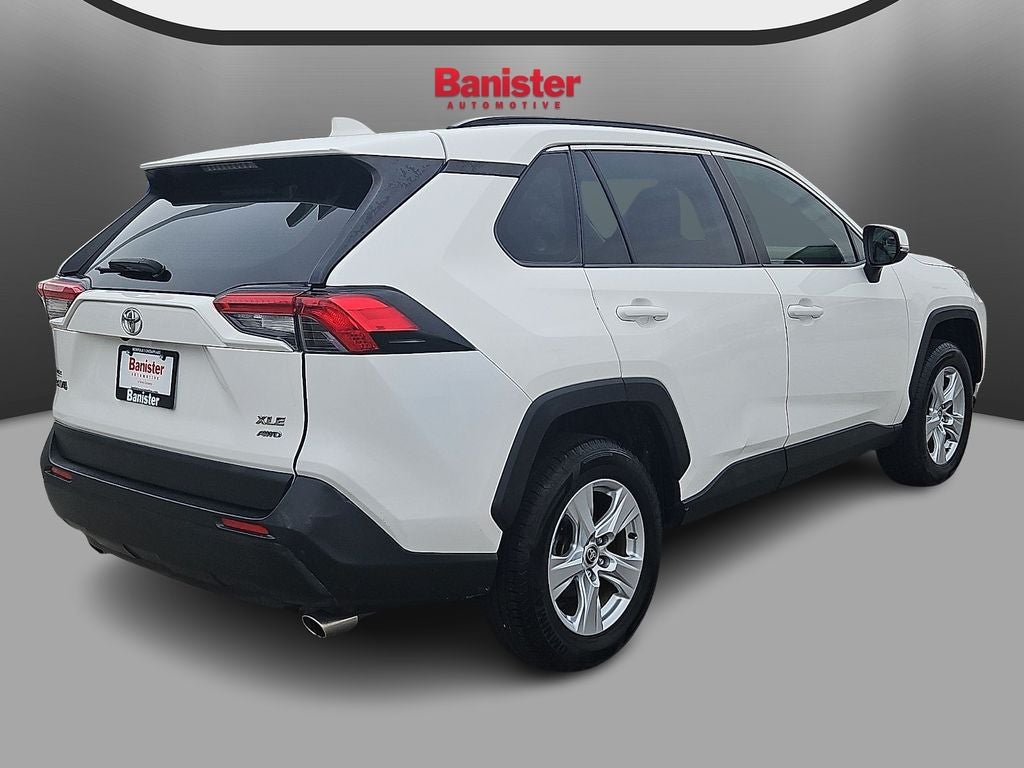 2020 Toyota RAV4 XLE