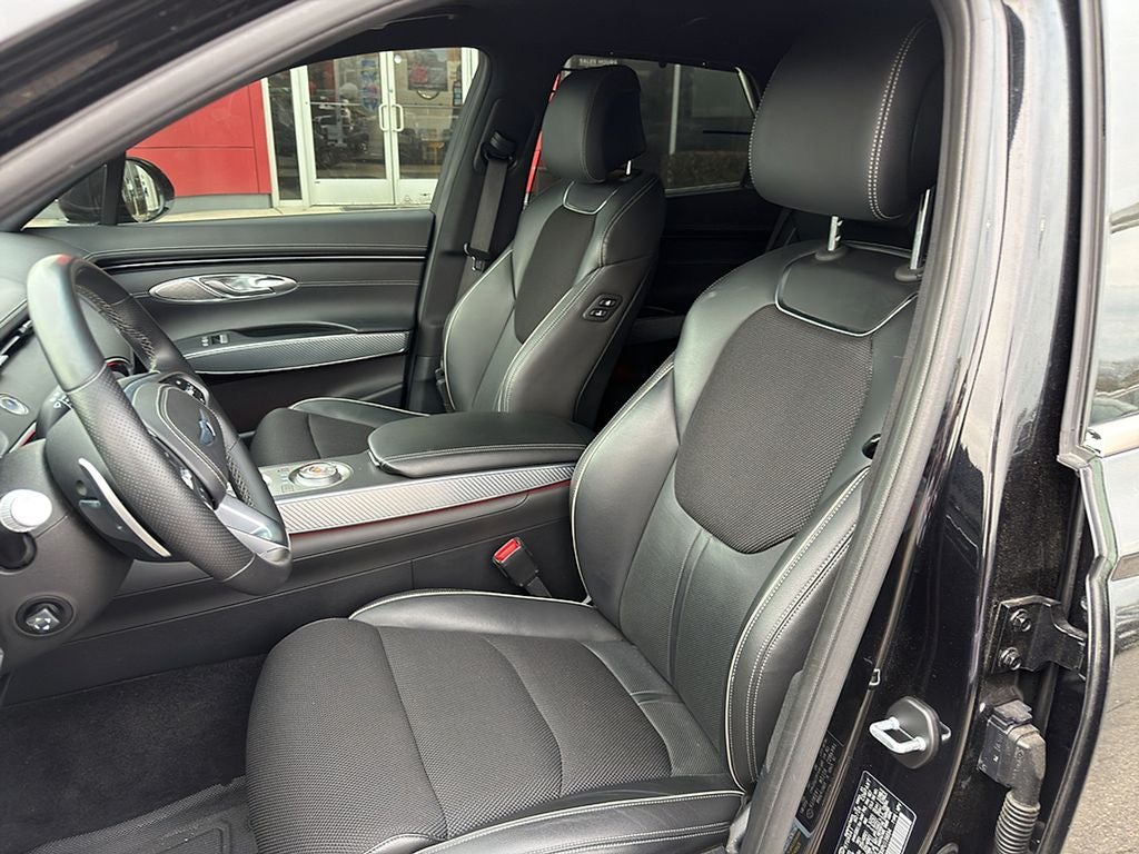 2023 Genesis GV70 2.5T