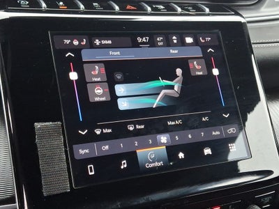 2024 Jeep Grand Cherokee L Laredo / Altitude