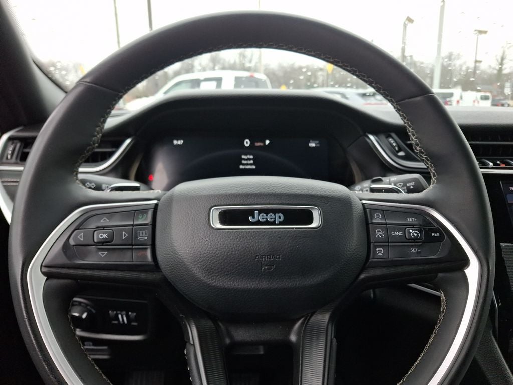 2024 Jeep Grand Cherokee L Laredo / Altitude