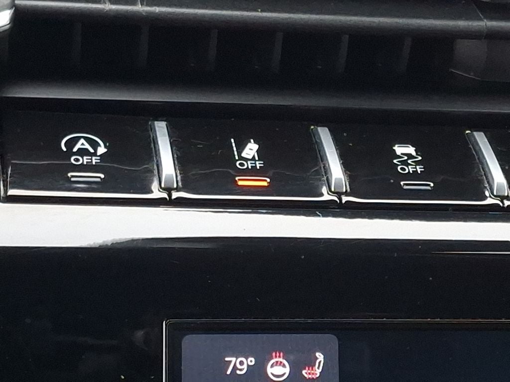 2024 Jeep Grand Cherokee L Laredo / Altitude