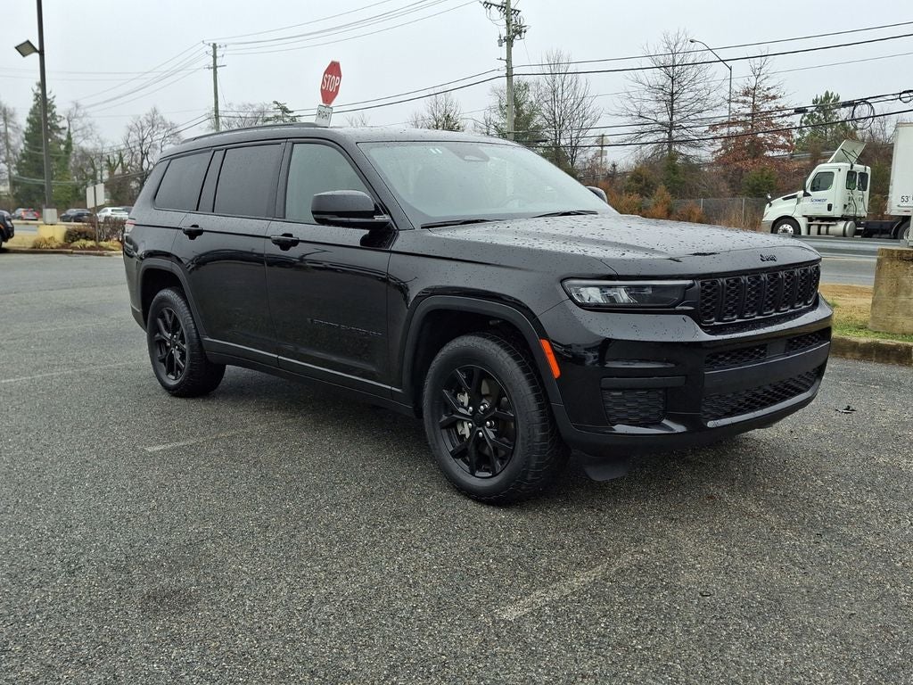 2024 Jeep Grand Cherokee L Laredo / Altitude