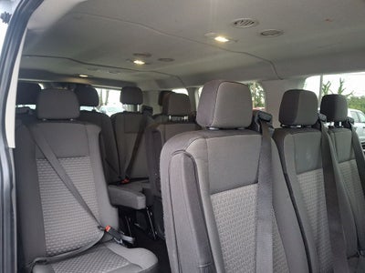 2023 Ford Transit Wagon XLT