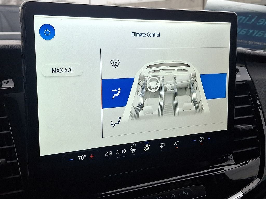 2023 Ford Transit Wagon XLT