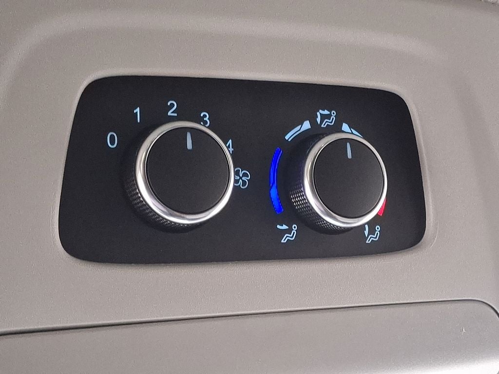 2023 Ford Transit Wagon XLT