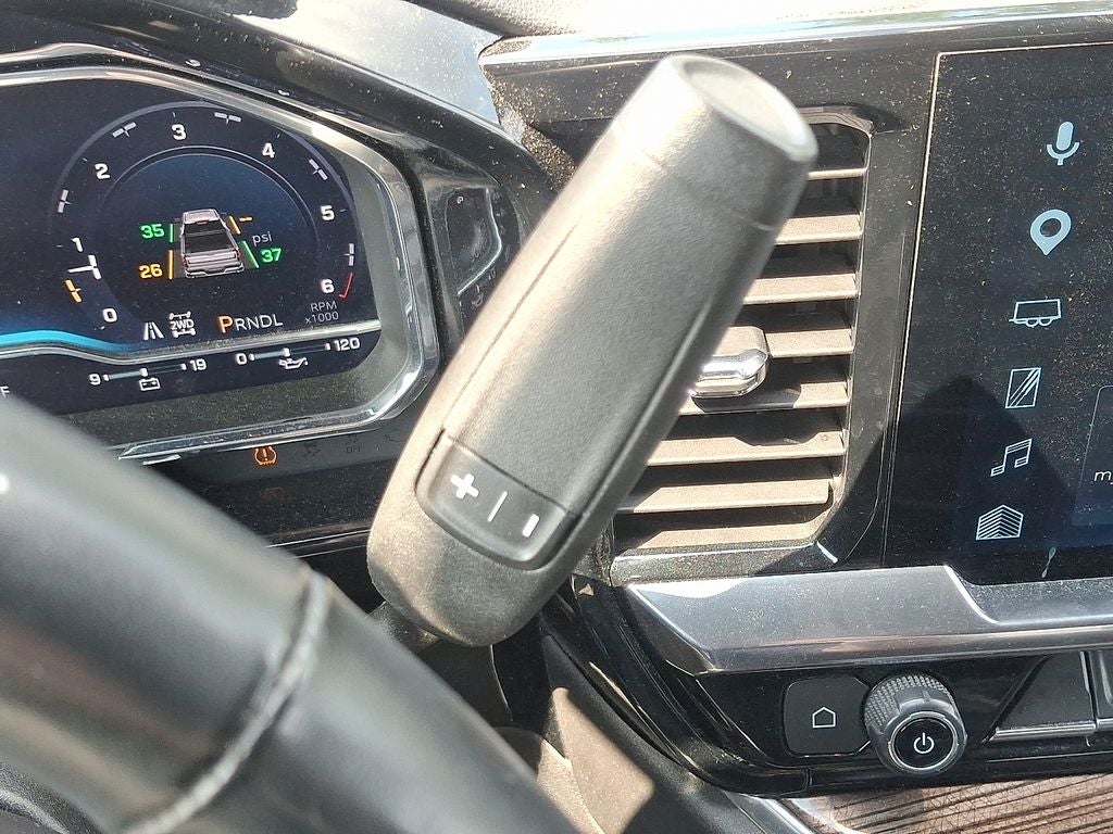 2025 Chevrolet Silverado LT