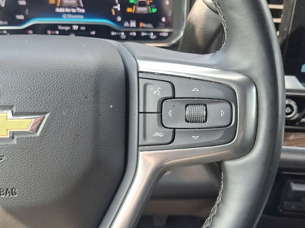 2025 Chevrolet Silverado LT
