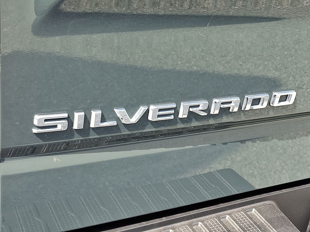 2025 Chevrolet Silverado LT