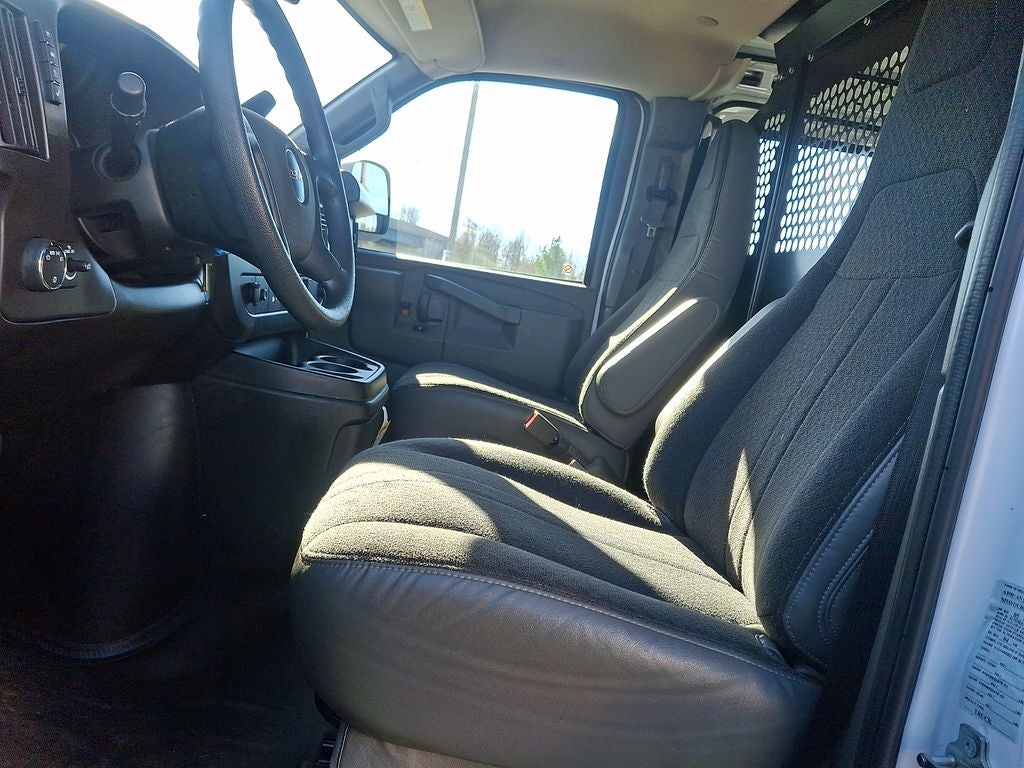 2024 GMC Savana Work Van