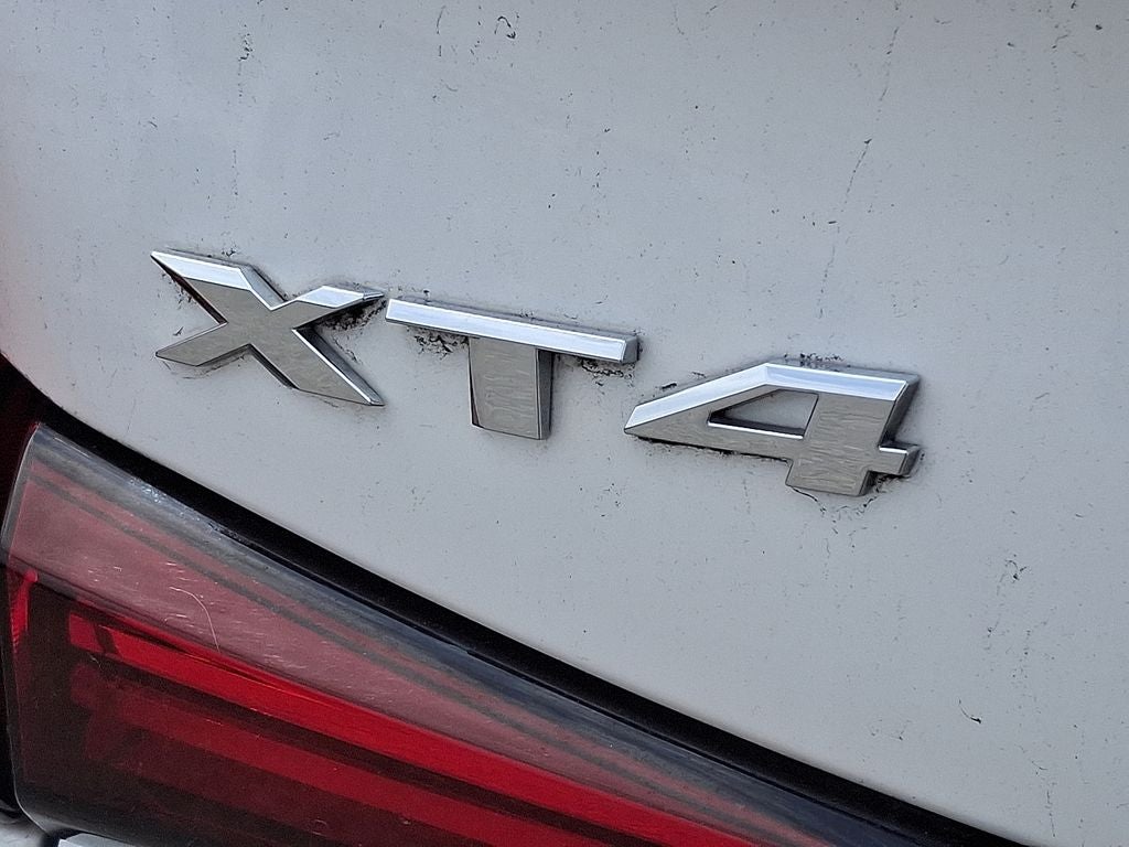 2020 Cadillac XT4 AWD Premium Luxury