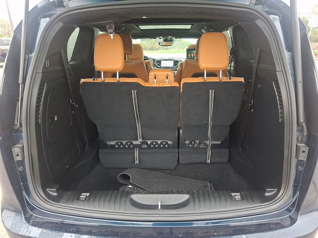 2023 Chrysler Pacifica Hybrid Pinnacle