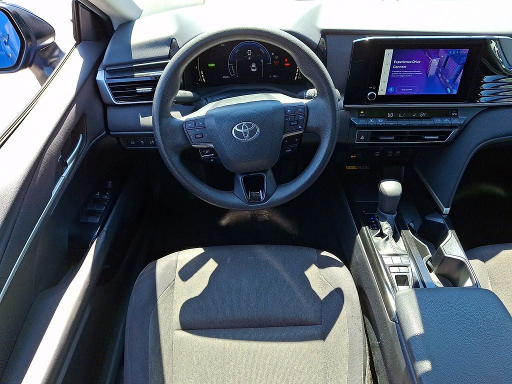 2025 Toyota Camry Hybrid LE
