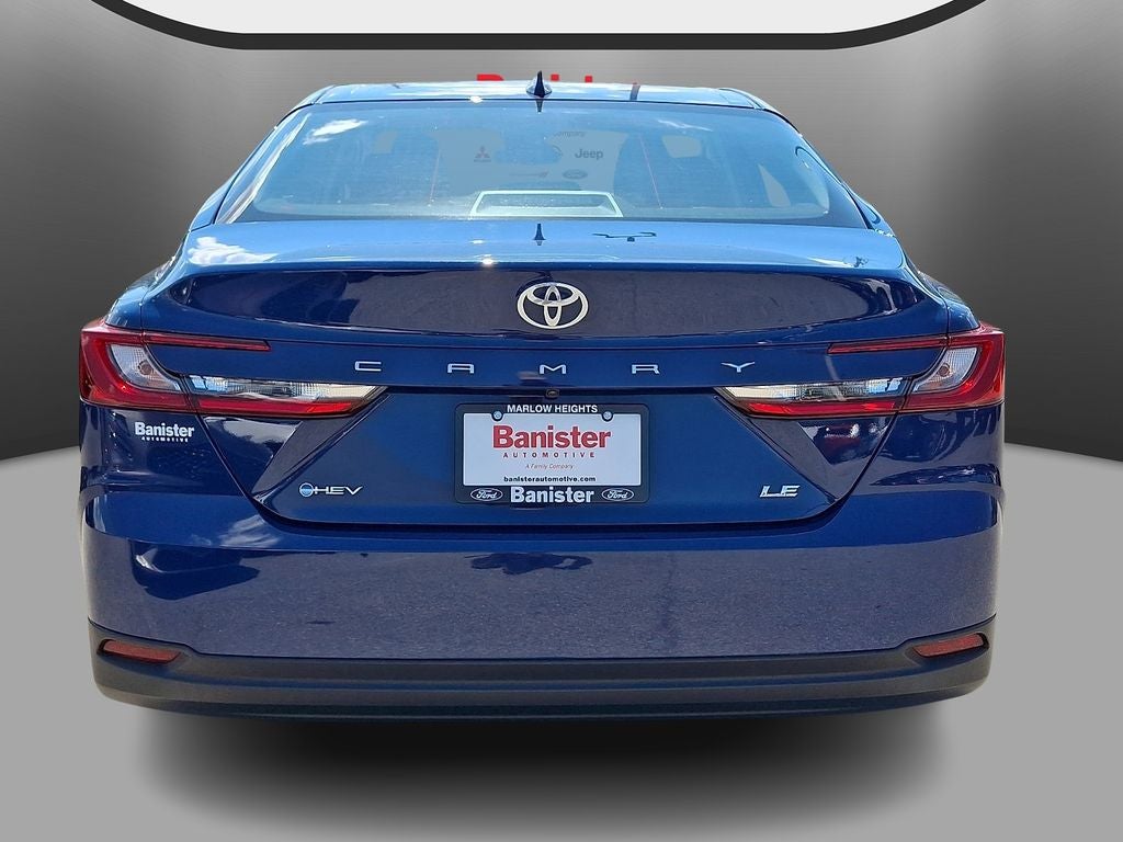 2025 Toyota Camry Hybrid LE