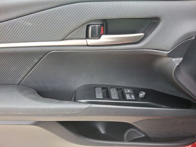 2025 Toyota Camry Hybrid SE