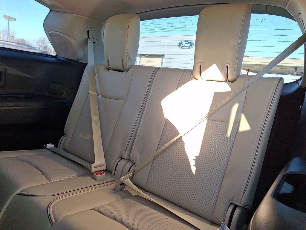 2016 INFINITI QX60 Base